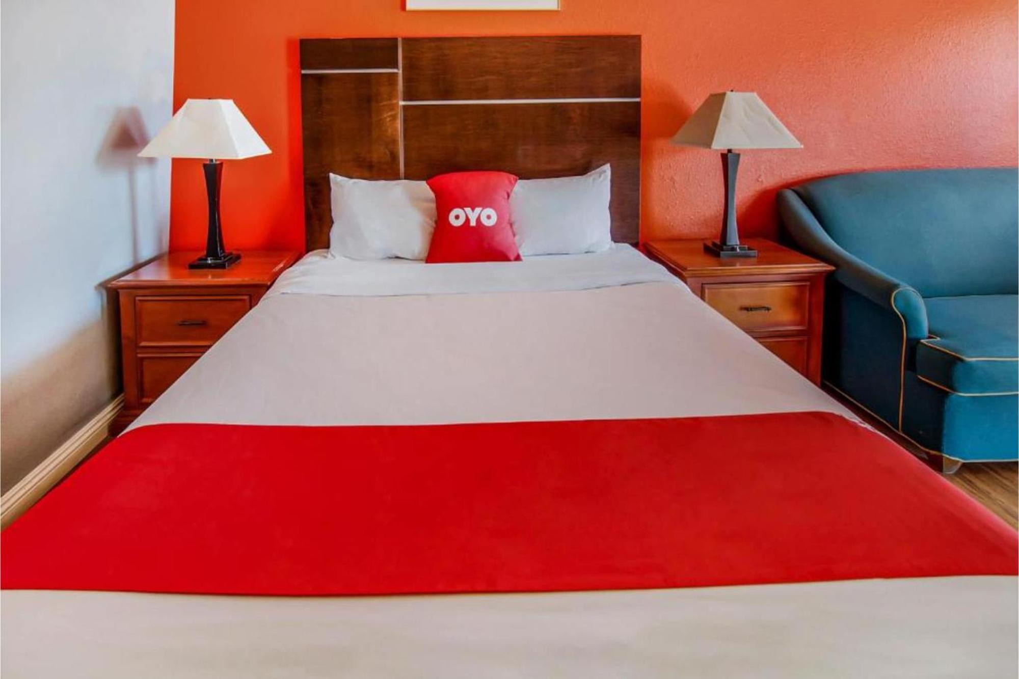 Hotel Europa Риджкрест Екстериор снимка