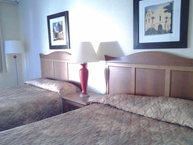 Hotel Europa Риджкрест Екстериор снимка