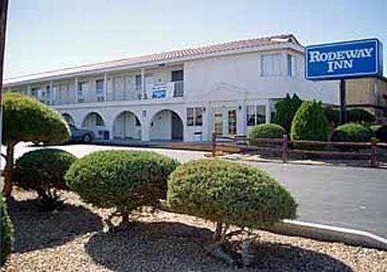 Hotel Europa Риджкрест Екстериор снимка